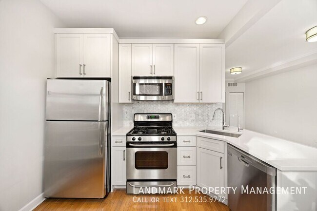 Photo - 534 W Belmont Ave