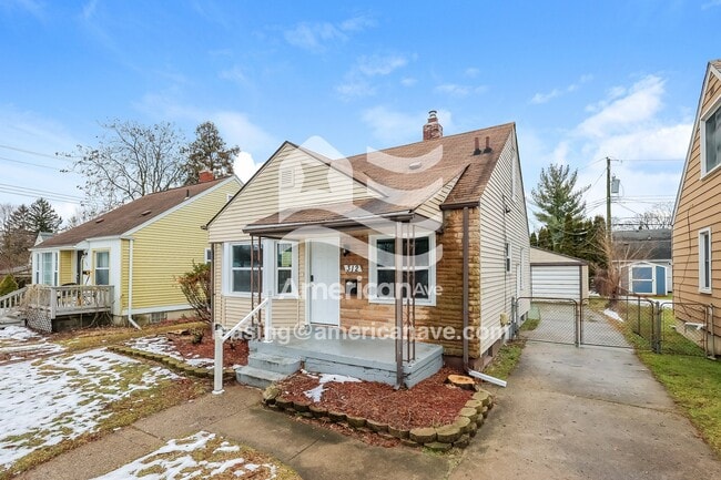 Photo - 312 De Villen Ave