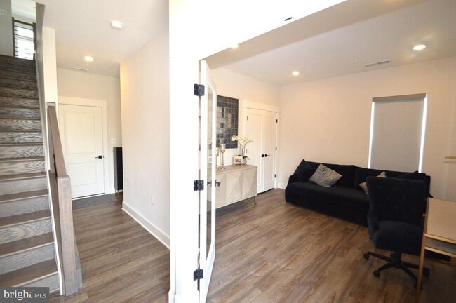 Photo - 22790 Tawny Pne Sq