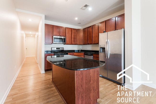 Photo - 1124 Lake St Unidad 411