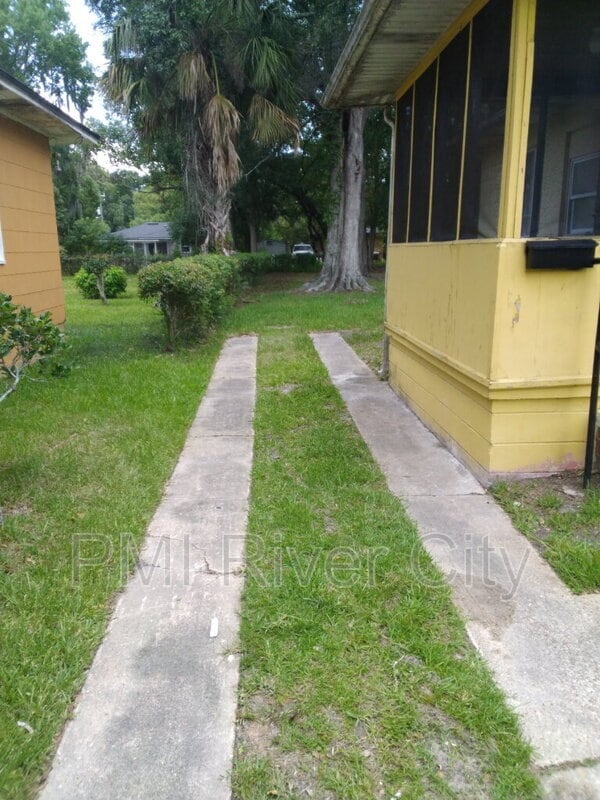 Photo - 5223 Polan Ln