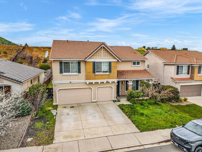 Photo - EXTRA LARGE HOME AND LOT... NESTLED IN THE ANTIOCH HILLS... 5 BEDS/3 BATHS/LARGE LIVING ROOM AND ...