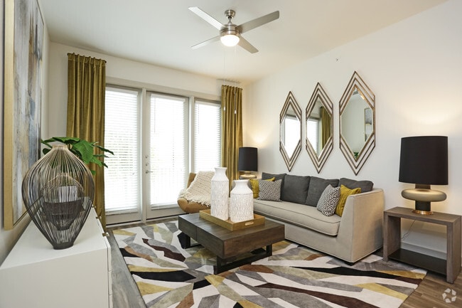 2BR,2BA - 1146SF B1 - LIVING ROOM