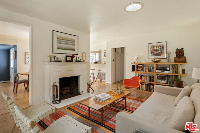 Photo - 8534 Walnut Dr