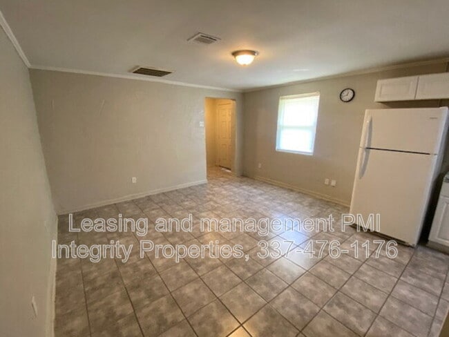 Photo - 318 Auburn Dr Unit Apt A