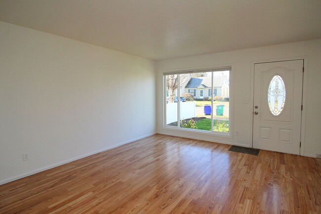 Photo - 4736 SE 99th Ave