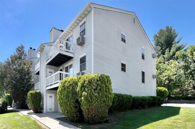 Photo - 18 Lexington Hills Rd Unit 12