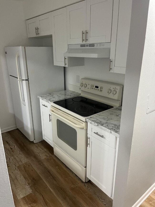 Photo - 3741 NE 41st St