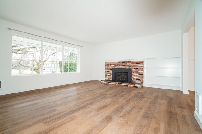 Photo - Brand New Remodeled 2 bed 2 bath home for Rent