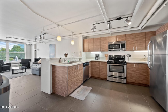 Photo - 535 W Thomas Rd Unit Apt 212