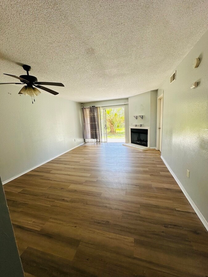 Photo - 2425 Oxford Pl Unit 104