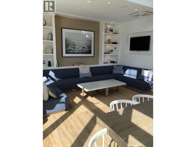 Photo - 4656 Orca Wy