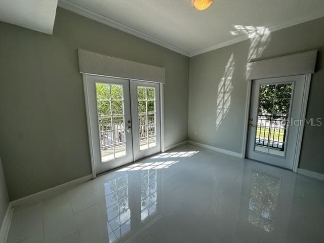 Photo - 917 Waterside Ln Unit 203