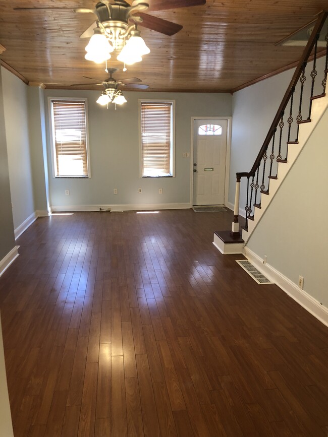 Photo - 3136 Agate St