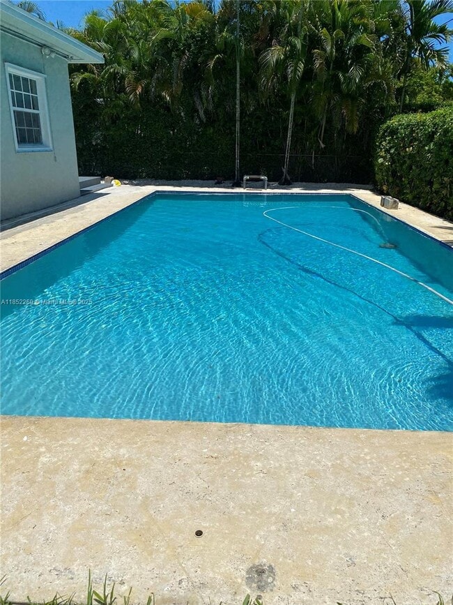 Photo - 5940 SW 47th St