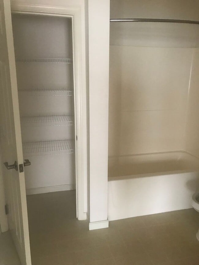 Photo - One Bedroom Allegheny Unit 1015