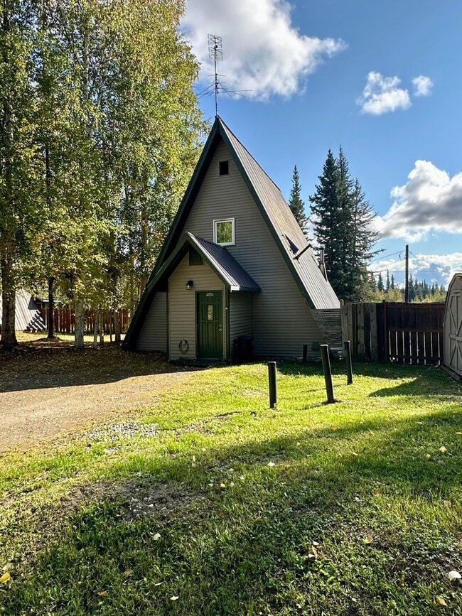 Building Photo - 2 Bed, 1 Bath A-Frame for Rent! Rental