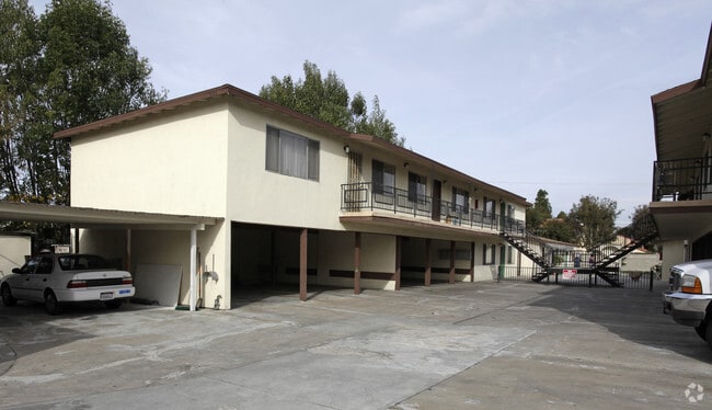 8121-8135 4th St.
