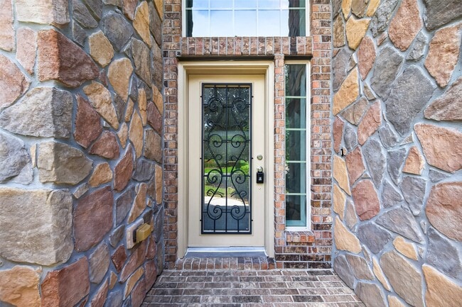 Photo - 50 Vershire Cir
