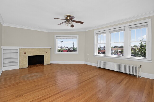 438 N Main St Unit N