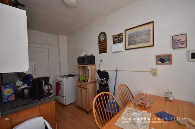 Photo - 25 Walbridge St Unit 17