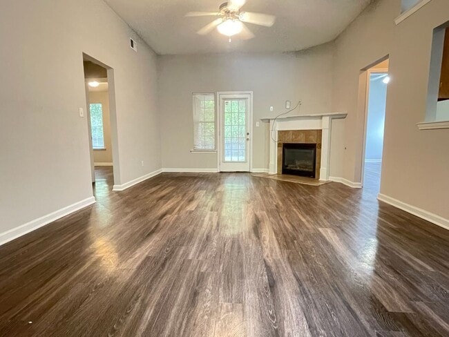 Photo - Highland Grove subdivision, Southaven schools