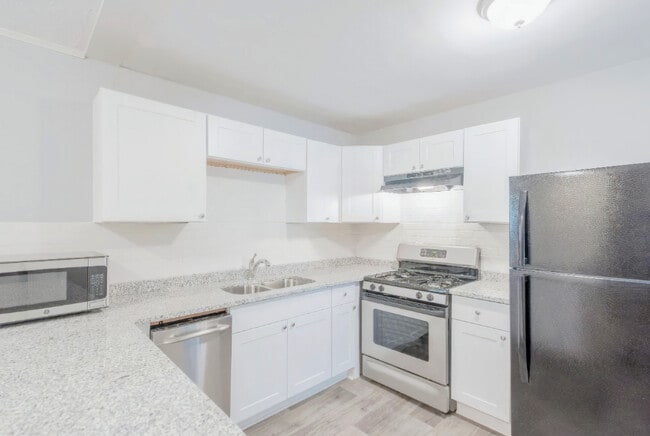 Photo - 2684 Loghaven Dr NW