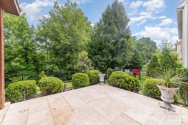 Photo - 3004 Fallondale Rd