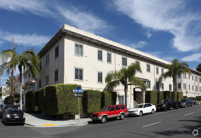 Building Photo - Hawthorne Studio Apartments