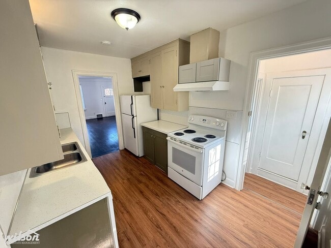 Photo - 1522 Browne Ave Unit 1522 1/2 Browne Ave