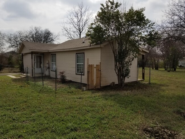 Photo - 3700 Radford Rd