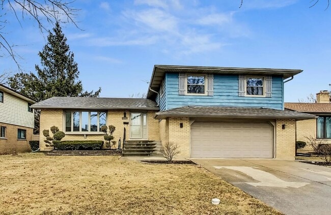 Building Photo - 450 Debra Dr Rental