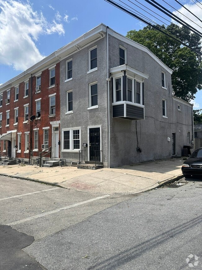 Building Photo - 931 Green St Rental