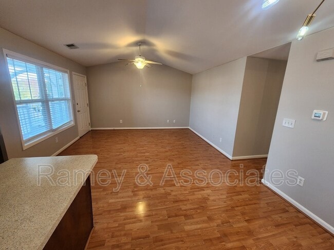 Photo - 3802 Falcon Crest Dr Unit 228