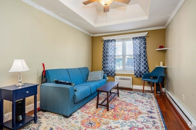 Building Photo - 9 Grand St Unit 1B Rental