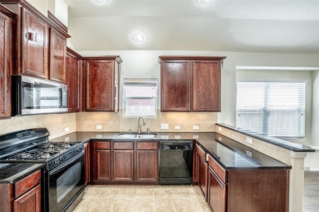 Photo - 24415 Hikers Bend Dr