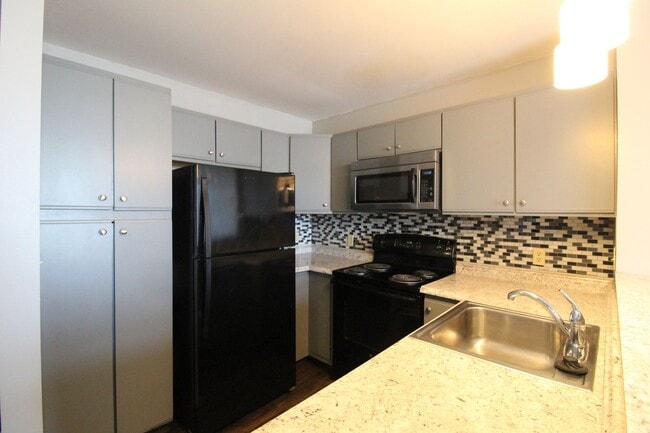 Photo - 1330 Hunters Rd