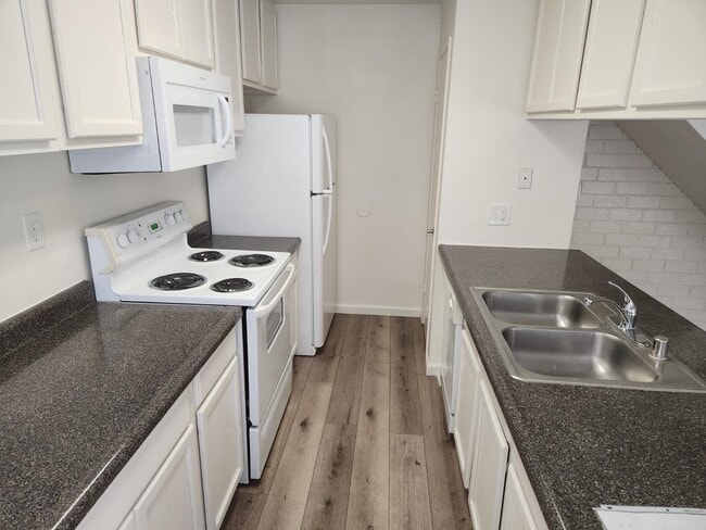 Photo - 431 W Santa Ana Ave Unit 3