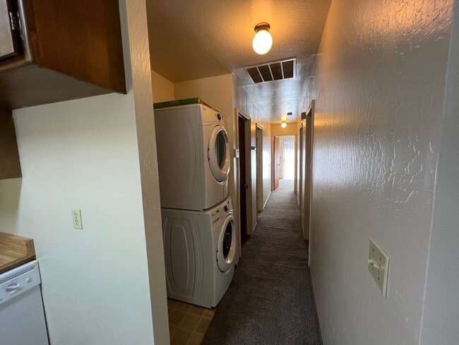 Photo - 1132 Hobart St Unit B (Alley Access Dark Brown Duplex)