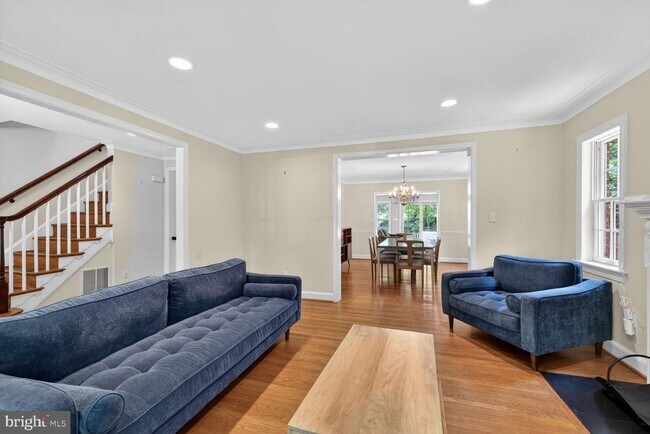 Photo - 5105 34th St NW