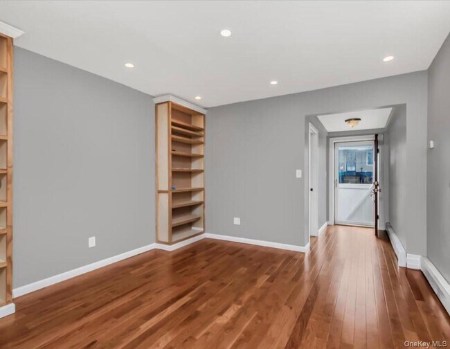 Building Photo - 4-08 B 45 St Unit 1