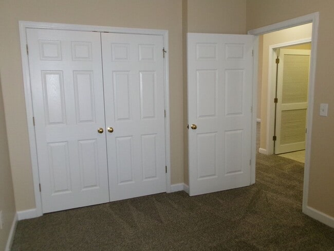 Photo - 3 bedroom, 2 bath condo in Carolina Willows Unit 10-H