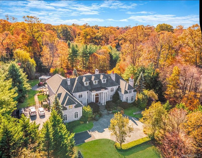 30 Arden Ln