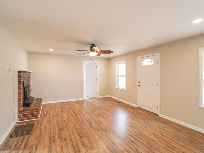 Photo - Rental with Country Setting!