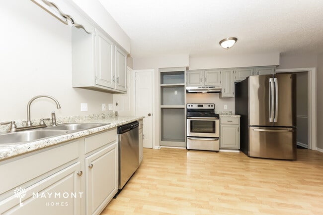 Photo - 265 Clearlake Dr W