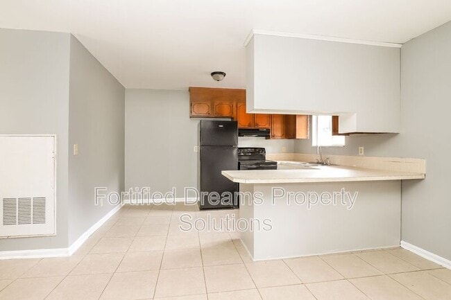 Photo - 1502 Oakshire Ct Unit D