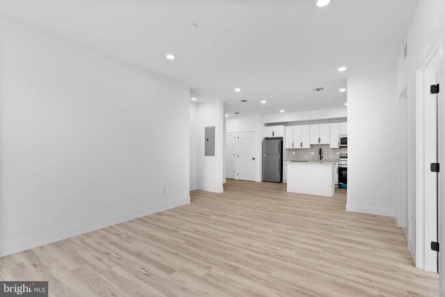 Photo - 809 Diamond St