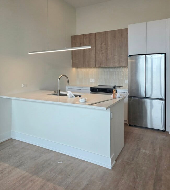 Photo - 1537 N Orleans St Unit 5G
