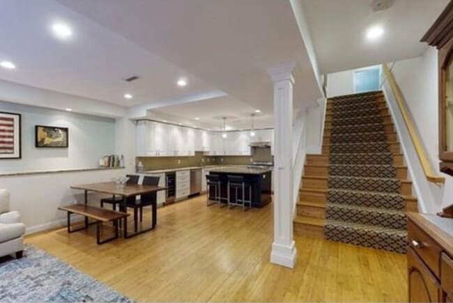 Building Photo - 14 Worcester Sq Unit 1