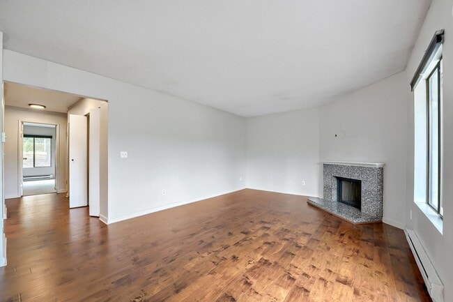 10424 NE 32nd Pl